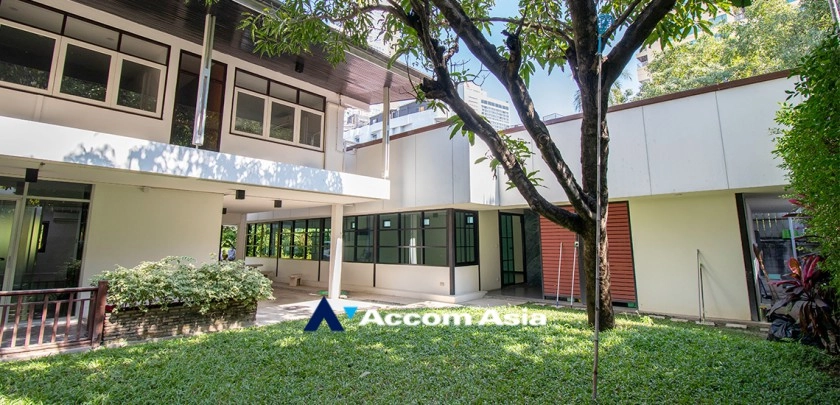 25  3 br House For Rent in Sukhumvit ,Bangkok BTS Asok - MRT Sukhumvit at House in Compound 4001701