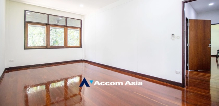 34  3 br House For Rent in Sukhumvit ,Bangkok BTS Asok - MRT Sukhumvit at House in Compound 4001701
