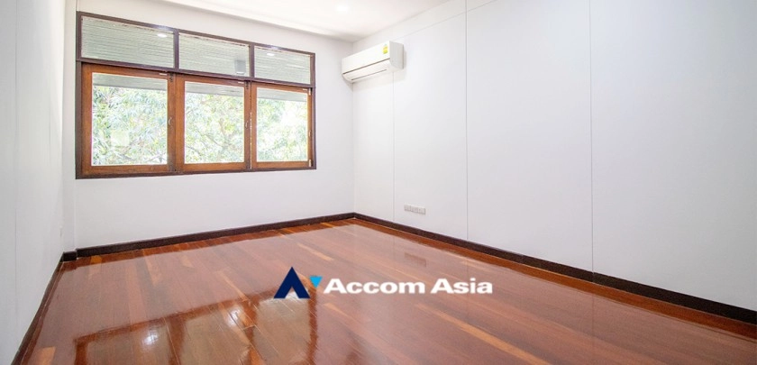 37  3 br House For Rent in Sukhumvit ,Bangkok BTS Asok - MRT Sukhumvit at House in Compound 4001701