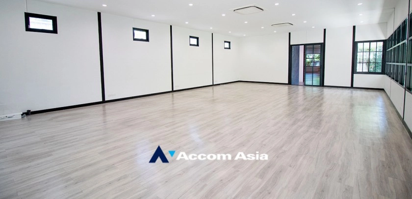 51  3 br House For Rent in Sukhumvit ,Bangkok BTS Asok - MRT Sukhumvit at House in Compound 4001701