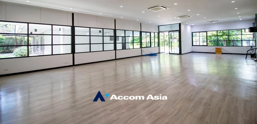 54  3 br House For Rent in Sukhumvit ,Bangkok BTS Asok - MRT Sukhumvit at House in Compound 4001701