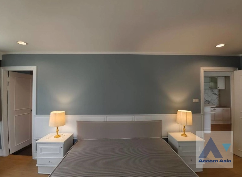 6  2 br Apartment for rent and sale in Sathorn ,Bangkok BTS Surasak at Good Location AA12818