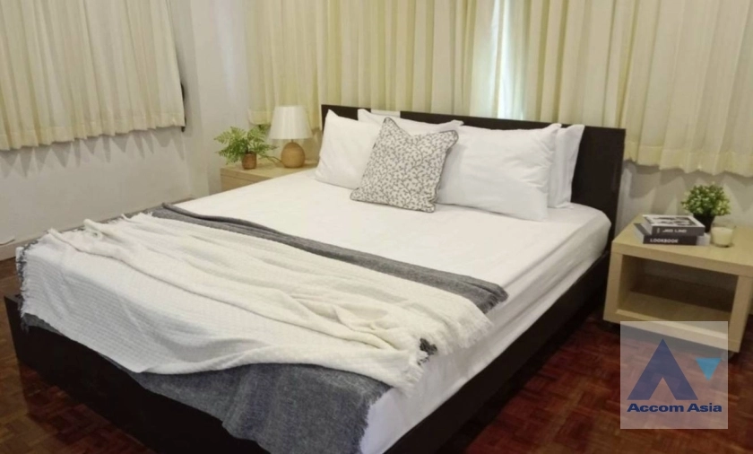 9  3 br Apartment For Rent in Sukhumvit ,Bangkok BTS Phrom Phong - MRT Phetchaburi at Classic Residence AA12819