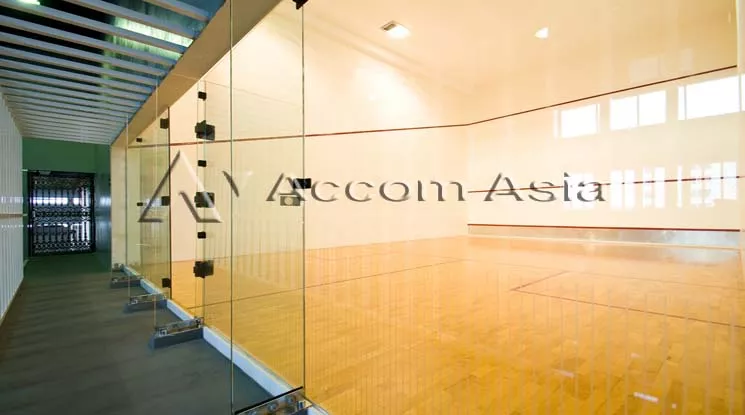  1  3 br Apartment For Rent in Sukhumvit ,Bangkok BTS Phrom Phong at Apartment with Top Facilities, Close to Emshere AA12858