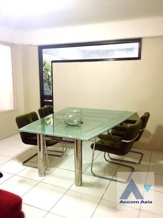 13  5 br House for rent and sale in Ratchadaphisek ,Bangkok  AA12876