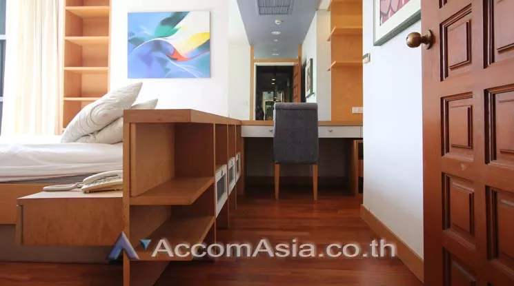 8  1 br Condominium For Rent in Ploenchit ,Bangkok BTS Ratchadamri at Baan Somthavil Ratchadamri AA12903