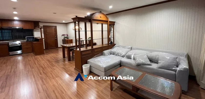  2 Bedrooms  Condominium For Rent & Sale in Sukhumvit, Bangkok  near BTS Phrom Phong (AA12910)