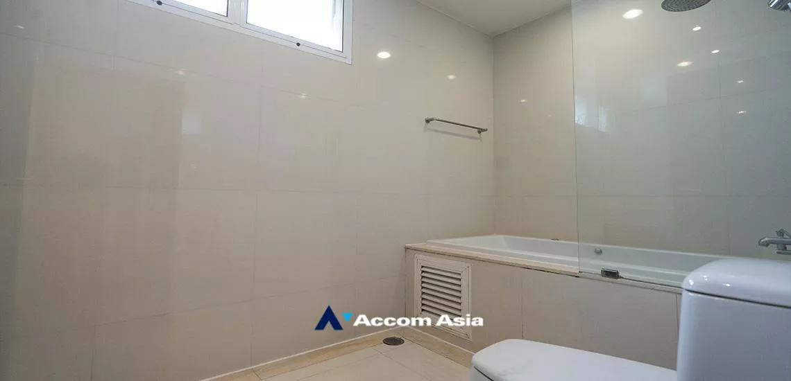 9  2 br Apartment For Rent in Sukhumvit ,Bangkok BTS Phrom Phong at Fully Furnished Suites AA12912