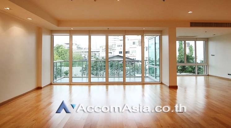 unitPet friendly |  4 Bedrooms  Condominium For Rent in Sukhumvit, Bangkok  near BTS Phrom Phong (AA12938)
