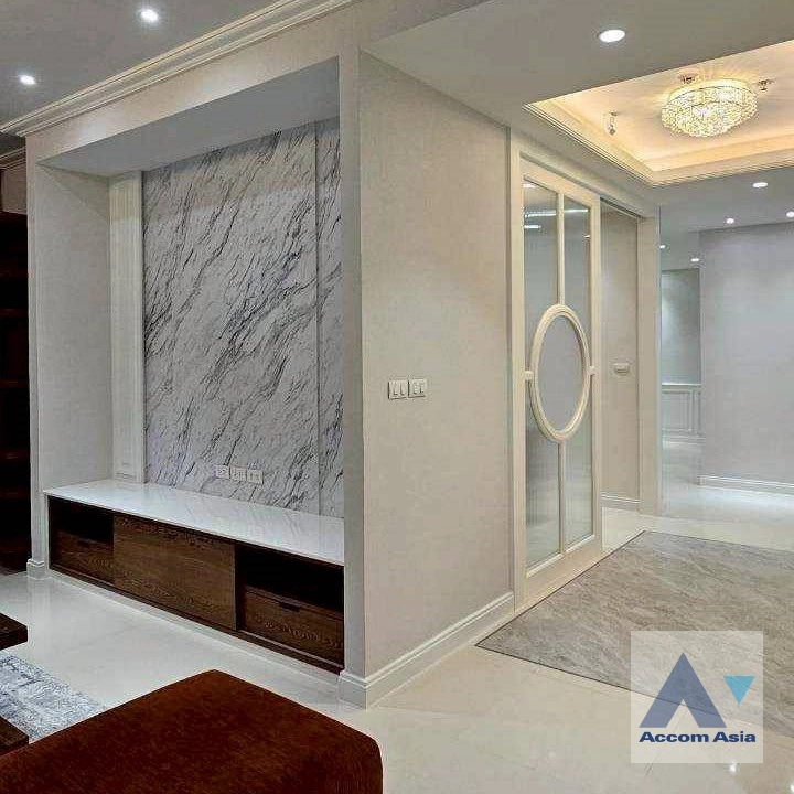 6  3 br Condominium for rent and sale in Ploenchit ,Bangkok BTS Ploenchit at Athenee Residence AA12939