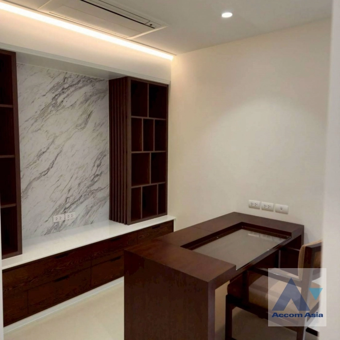 12  3 br Condominium for rent and sale in Ploenchit ,Bangkok BTS Ploenchit at Athenee Residence AA12939