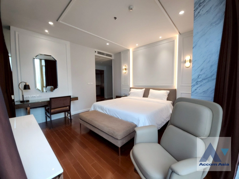 13  3 br Condominium For Rent in Ploenchit ,Bangkok BTS Ploenchit at Athenee Residence AA12939