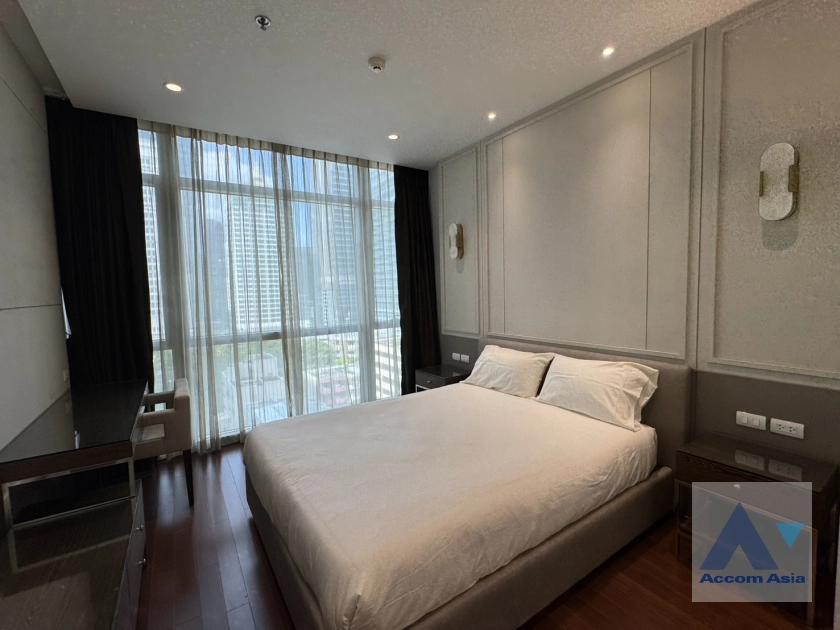17  3 br Condominium For Rent in Ploenchit ,Bangkok BTS Ploenchit at Athenee Residence AA12939