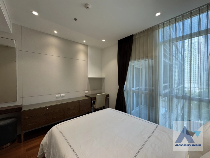 21  3 br Condominium For Rent in Ploenchit ,Bangkok BTS Ploenchit at Athenee Residence AA12939