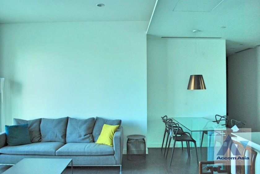 4  2 br Condominium For Rent in Ploenchit ,Bangkok BTS Ratchadamri - MRT Silom at 185 Rajadamri AA12961