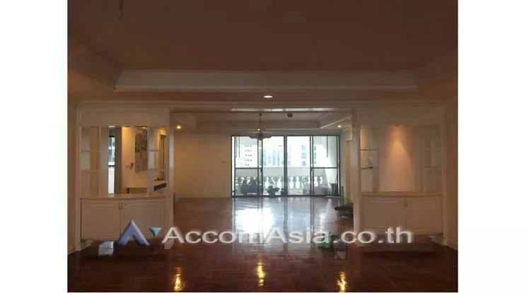 Big Balcony, Pet friendly |  3 Bedrooms  Apartment For Rent in Sukhumvit, Bangkok  near BTS Thong Lo (AA12994)