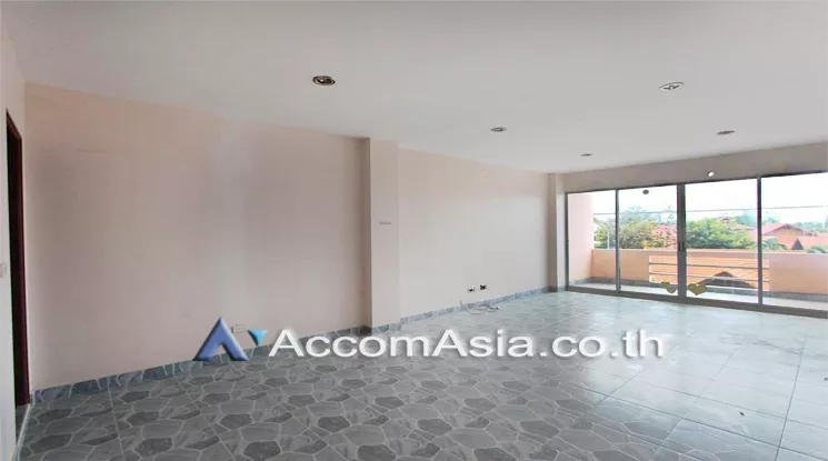  1  Shophouse For Sale in Dusit ,Bangkok  AA12995