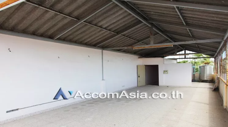 10  Shophouse For Sale in Dusit ,Bangkok  AA12995