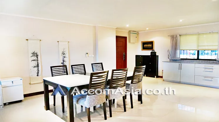  3 Bedrooms  Condominium For Sale in ,   (AA13002)