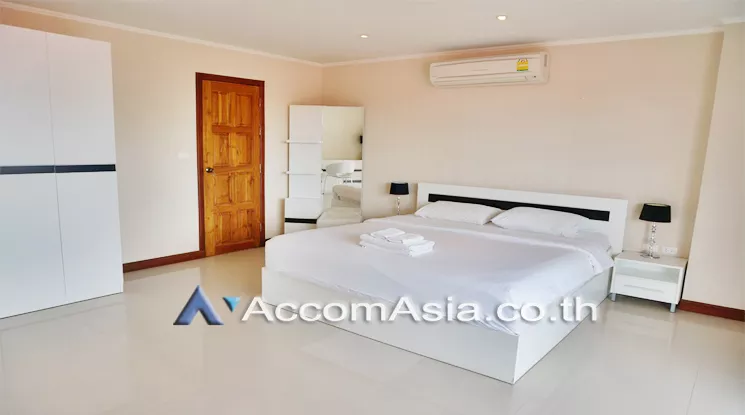 9  3 br Condominium For Sale in Sukhumvit ,Chon Buri  at Pratamnak 5 Condo AA13002