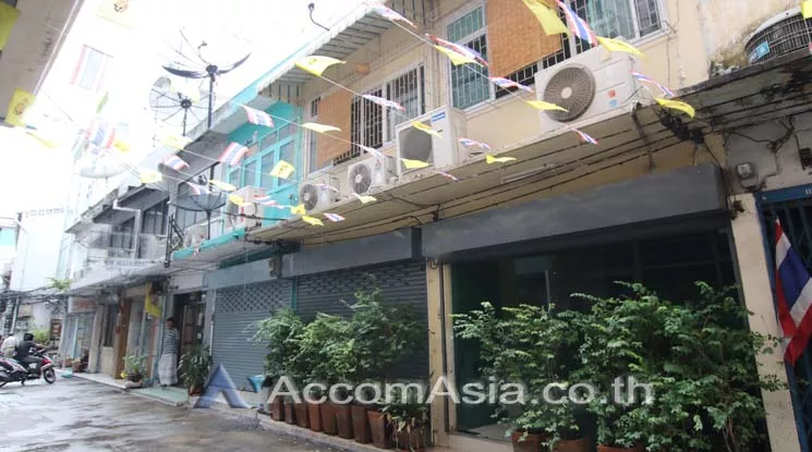  2  Townhouse For Sale in Silom ,Bangkok BTS Saphan Taksin AA13038