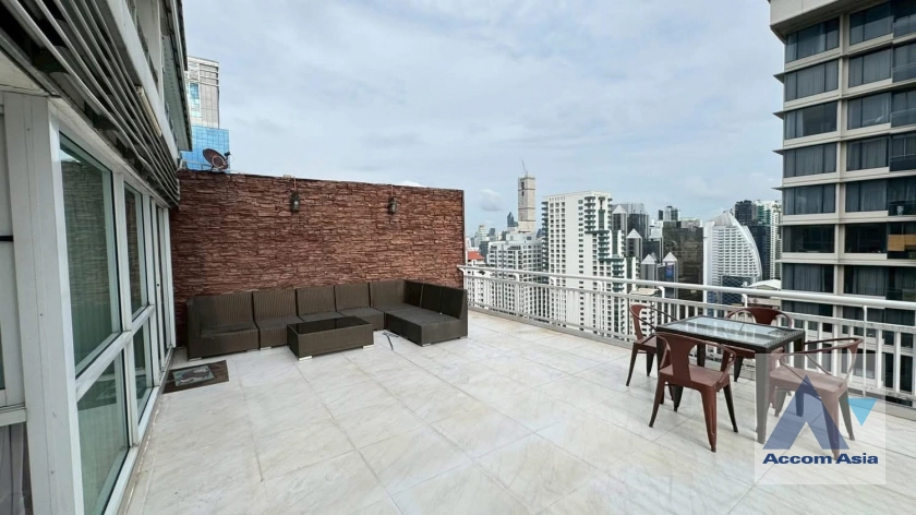 unitHuge Terrace, Penthouse |  2 Bedrooms  Condominium For Rent & Sale in Sukhumvit, Bangkok  near BTS Asok - MRT Phetchaburi (AA13096)