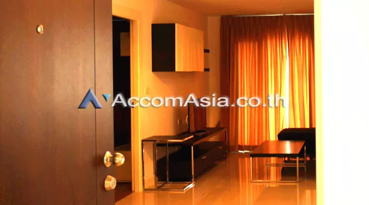  1 Bedroom  Condominium For Sale in ,   (AA13100)