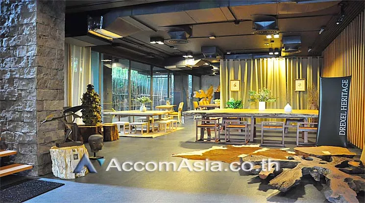  1  Retail / Showroom For Rent in Sukhumvit ,Bangkok BTS Ekkamai at Retail Space for rent AA13146