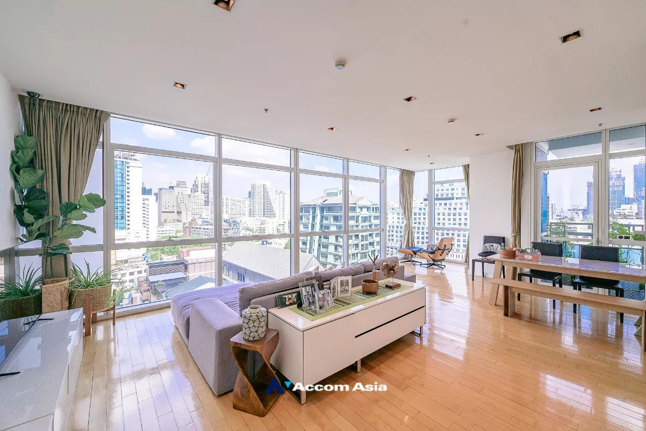 Fully Furnished |  3 Bedrooms  Condominium For Rent & Sale in Ploenchit, Bangkok  near BTS Ploenchit (AA13192)