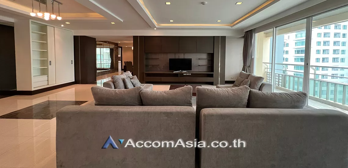 A whole floor, Pet friendly |  4 Bedrooms  Condominium For Rent in Sukhumvit, Bangkok  near BTS Phrom Phong (AA13194)