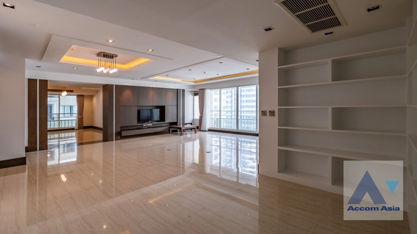 A whole floor, Pet friendly condominium for rent in Sukhumvit, Bangkok Code AA13195
