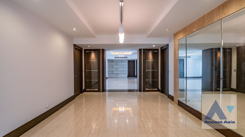 A whole floor, Pet friendly condominium for rent in Sukhumvit, Bangkok Code AA13195