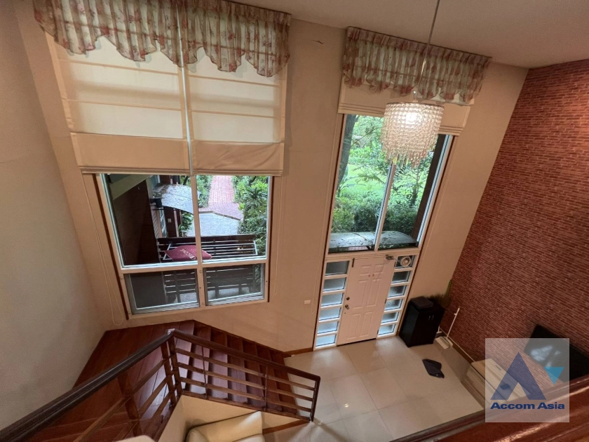 unitPet friendly |  3 Bedrooms  Townhouse For Rent & Sale in Sukhumvit, Bangkok  near BTS Thong Lo (AA13200)
