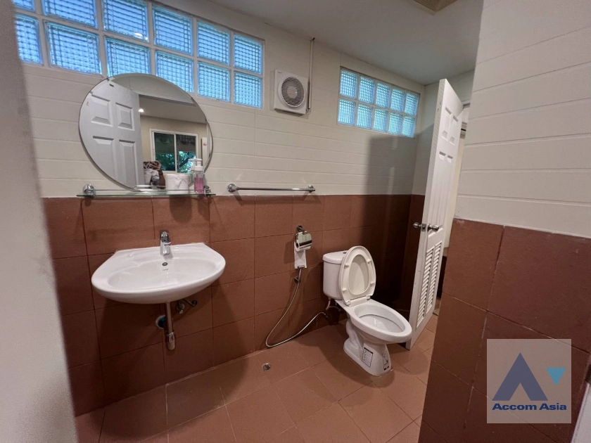 13  3 br Townhouse for rent and sale in Sukhumvit ,Bangkok BTS Thong Lo at Hideaway Living Place AA13200