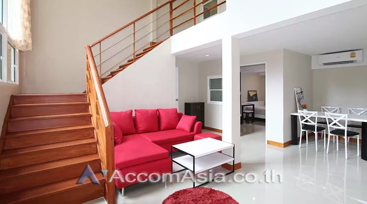 unit 2 Bedrooms  Townhouse For Rent in Sukhumvit, Bangkok  near BTS Thong Lo (AA13202)