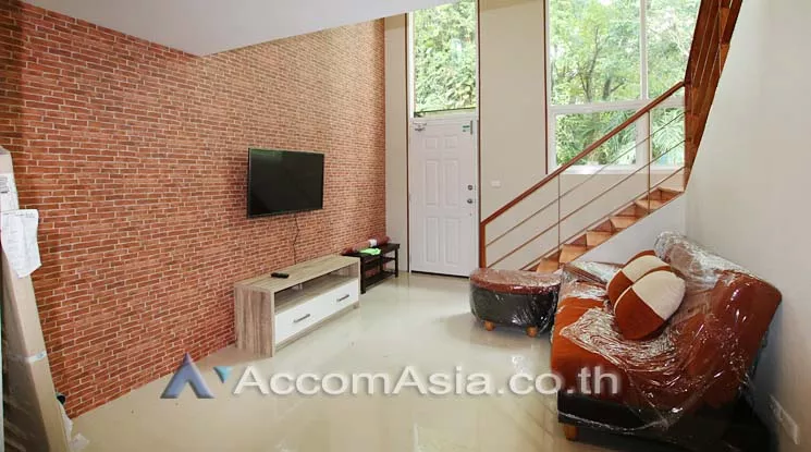 unit 2 Bedrooms  Townhouse For Rent in Sukhumvit, Bangkok  near BTS Thong Lo (AA13205)