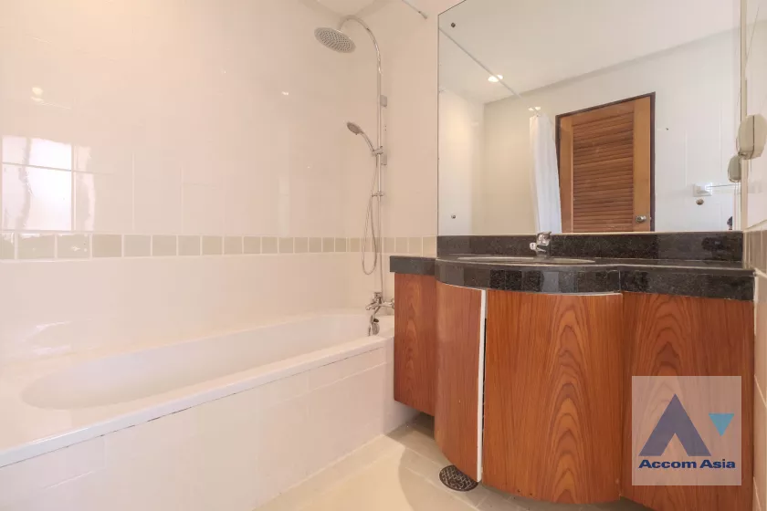 10  3 br Apartment For Rent in Sukhumvit ,Bangkok BTS Thong Lo at Urban Green Apartment AA13207