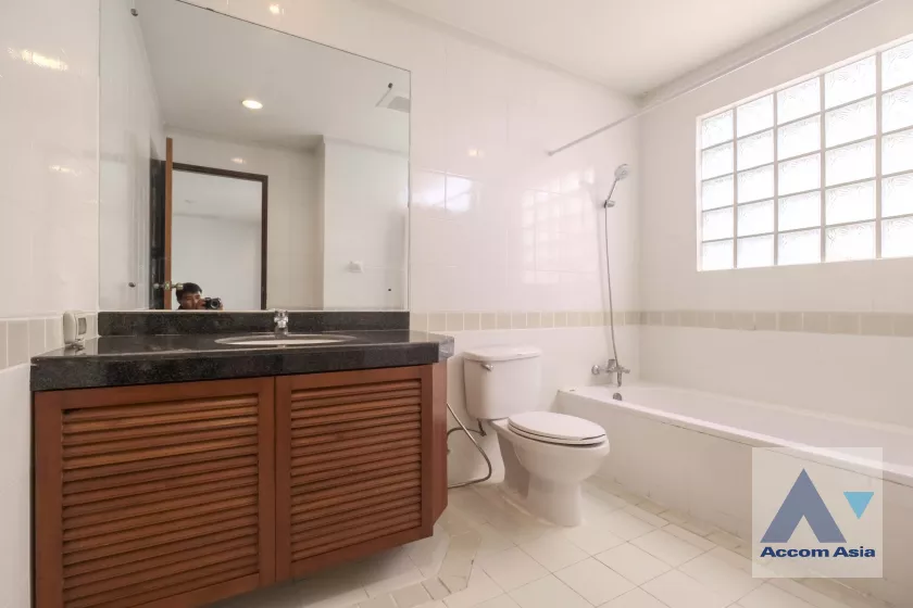 13  3 br Apartment For Rent in Sukhumvit ,Bangkok BTS Thong Lo at Urban Green Apartment AA13207