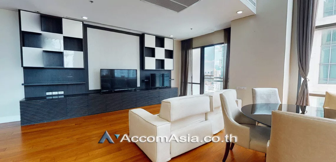 Double High Ceiling, Duplex Condo |  3 Bedrooms  Condominium For Rent & Sale in Sukhumvit, Bangkok  near BTS Phrom Phong (AA13274)