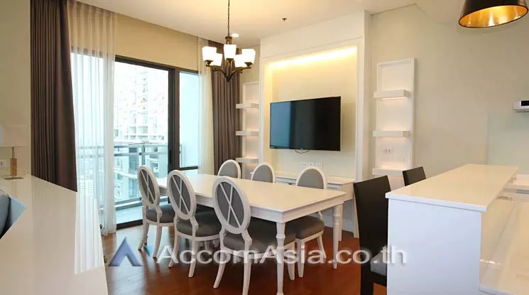 unit 3 Bedrooms  Condominium For Rent in Sukhumvit, Bangkok  near BTS Phrom Phong (AA13275)