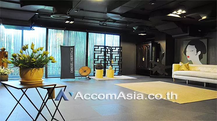 8  Retail / Showroom For Rent in Sukhumvit ,Bangkok BTS Ekkamai at Retail Space for rent AA13319
