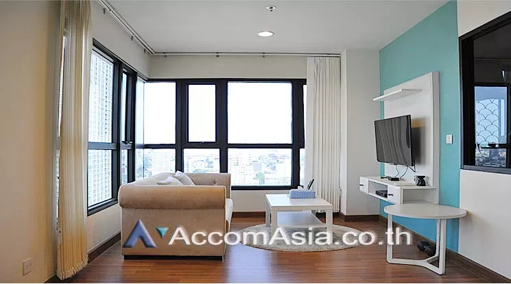 The Crest Phahonyothin Condominium  2 Bedroom for Sale & Rent BTS Ari in Phaholyothin Bangkok