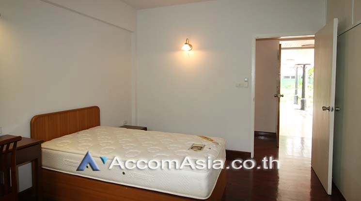 8  3 br House For Rent in Sathorn ,Bangkok BTS Chong Nonsi - MRT Lumphini 40153