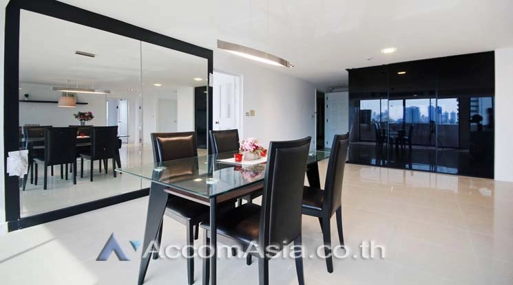 unit 3 Bedrooms  Condominium For Rent & Sale in Sukhumvit, Bangkok  near BTS Ekkamai (AA13380)