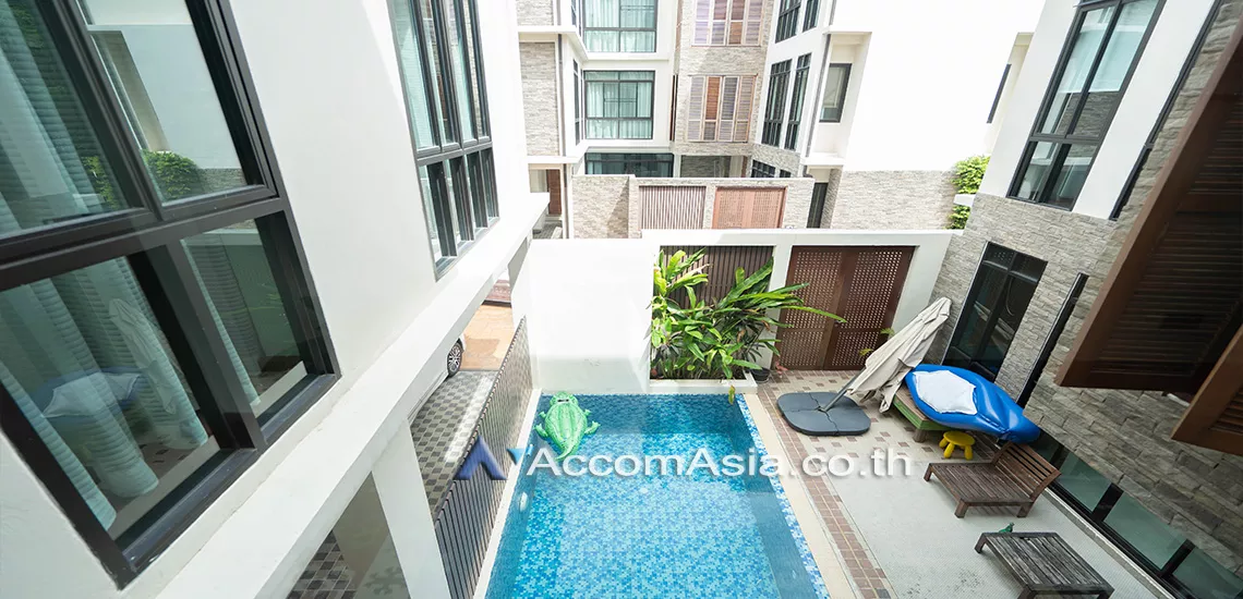  1  4 br House For Rent in Sukhumvit ,Bangkok BTS Phrom Phong at Emporium Pool Compound AA13419