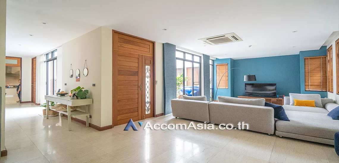 5  4 br House For Rent in Sukhumvit ,Bangkok BTS Phrom Phong at Emporium Pool Compound AA13419