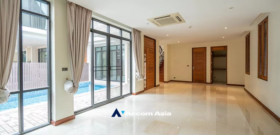 9  4 br House For Rent in Sukhumvit ,Bangkok BTS Phrom Phong at Emporium Pool Compound AA13420