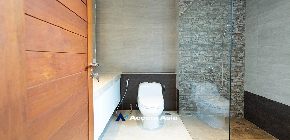 24  4 br House For Rent in Sukhumvit ,Bangkok BTS Phrom Phong at Emporium Pool Compound AA13420