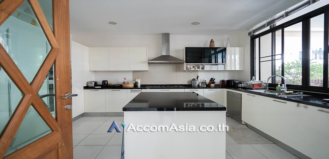 16  5 br House For Rent in Sukhumvit ,Bangkok BTS Phrom Phong at Emporium Pool Compound AA13422