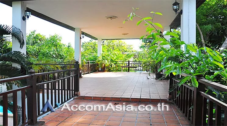 6  2 br House For Rent in phaholyothin ,Bangkok BTS Ari AA13424